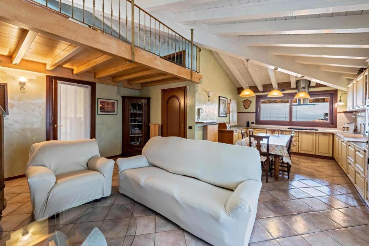 Casa Vacanze Baccolo Польпенацце-дель-Гарда Экстерьер фото
