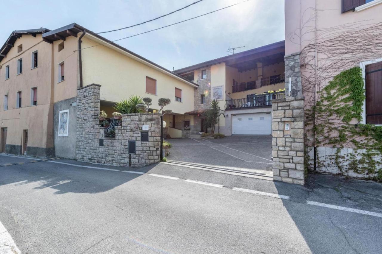 Casa Vacanze Baccolo Польпенацце-дель-Гарда Экстерьер фото